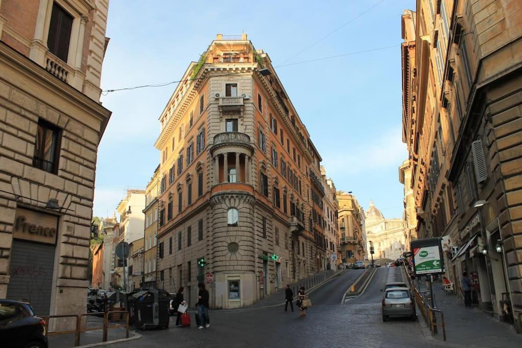 Near Colosseum By Varental 2Br + 1Sb Rom Eksteriør billede